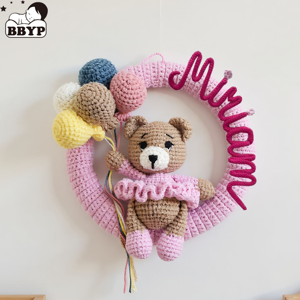 Baby Nursery Toy - Corona personalizada con nombre de ganchillo